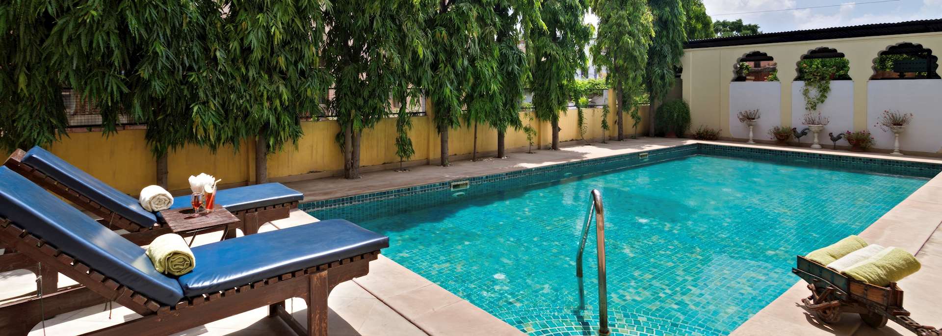 Swimming pool at Dera Rawatsar