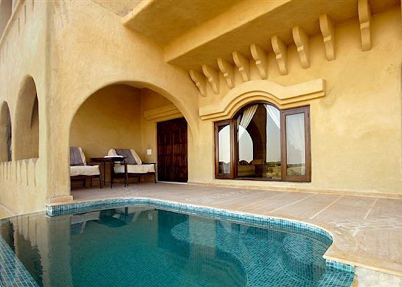Suite with plunge pool, Mihir Garh