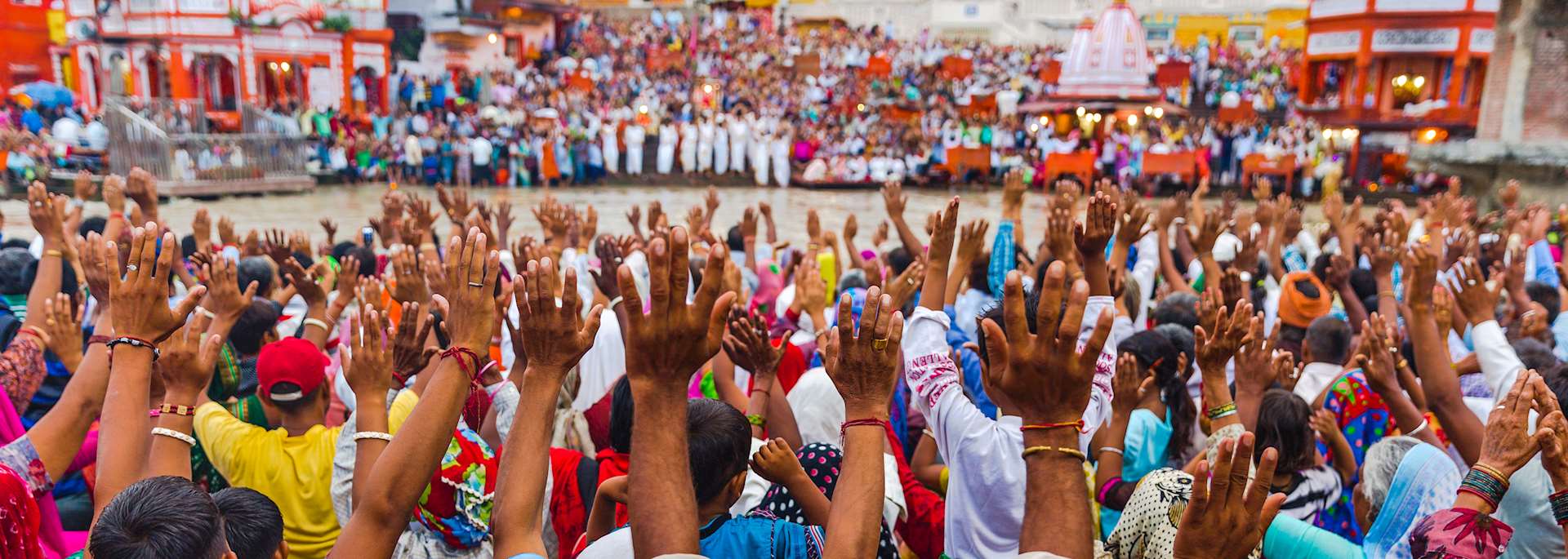 Hindu aarti ceremony in Haridwar