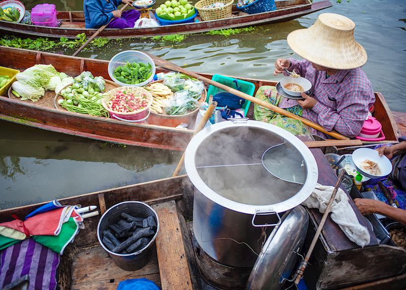 Tha Kha floating market, Thailand
