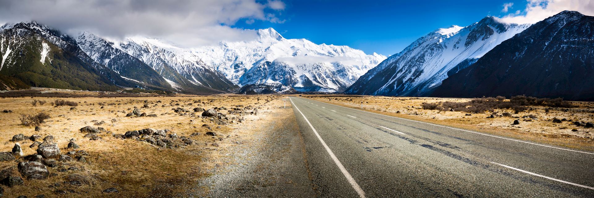 Road in the South Island of New Zealand