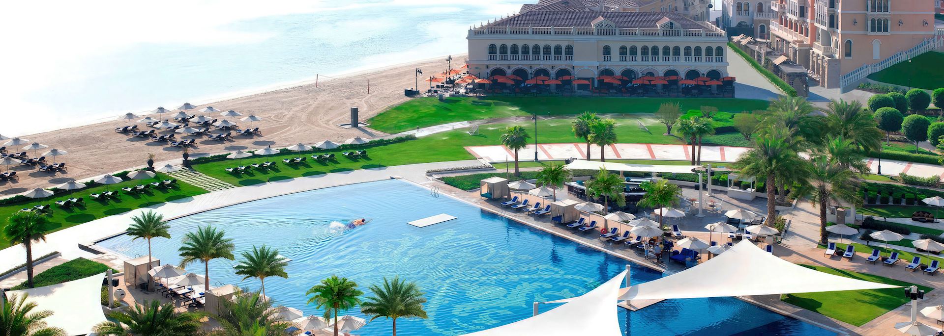The Ritz-Carlton Abu Dhabi, Grand Canal