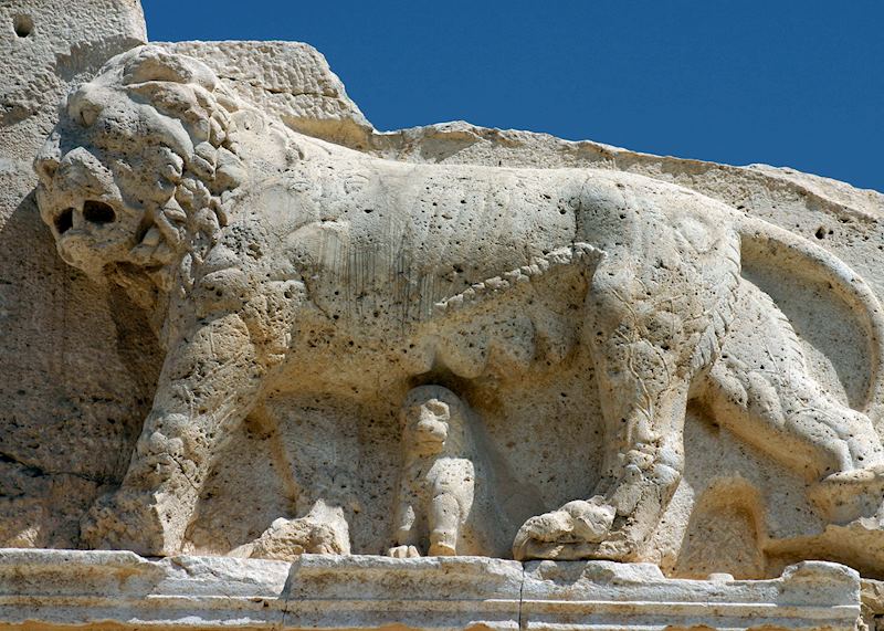 Carving of a lion, Qasr Al Abad