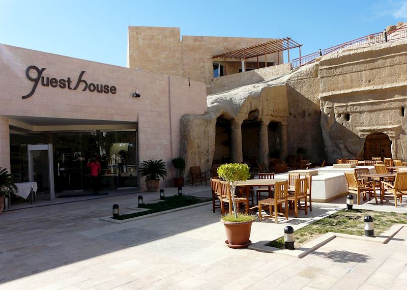 Petra Guest House