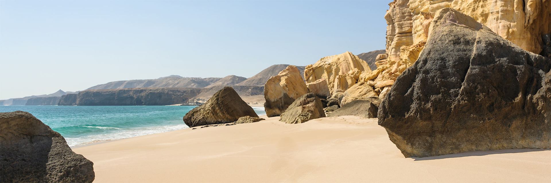 Ras Al Jinz beach