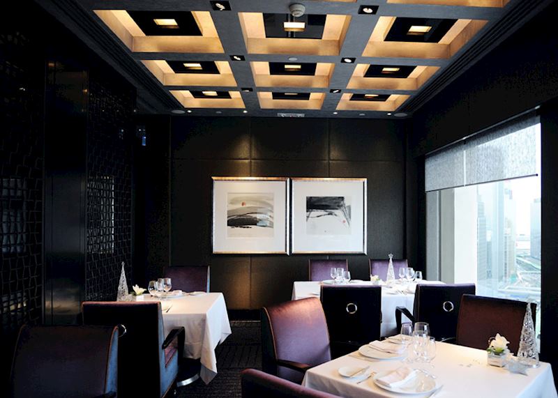 Pierre restaurant, Mandarin Oriental