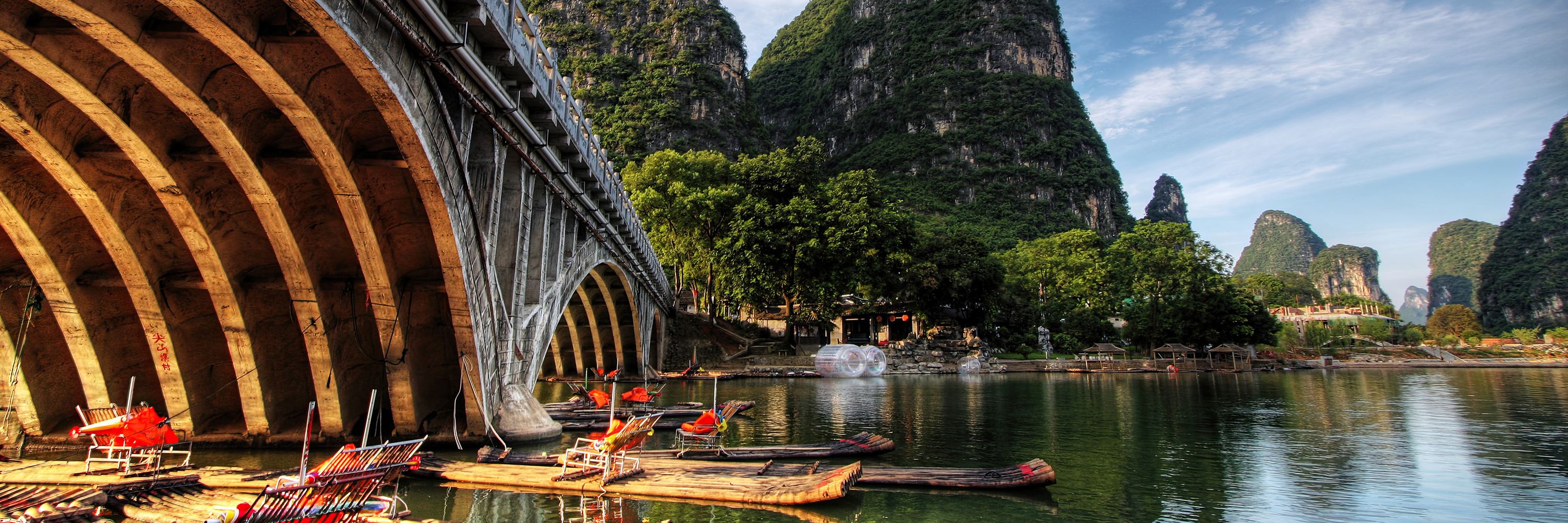 Chinese Classical / River Of Sorrow (Immortal Chinese Instrumentals) : Hui Fen Min, Wei Li 〔CD〕 Landscape on the River of Old Chinese Traditional Town Stock Image