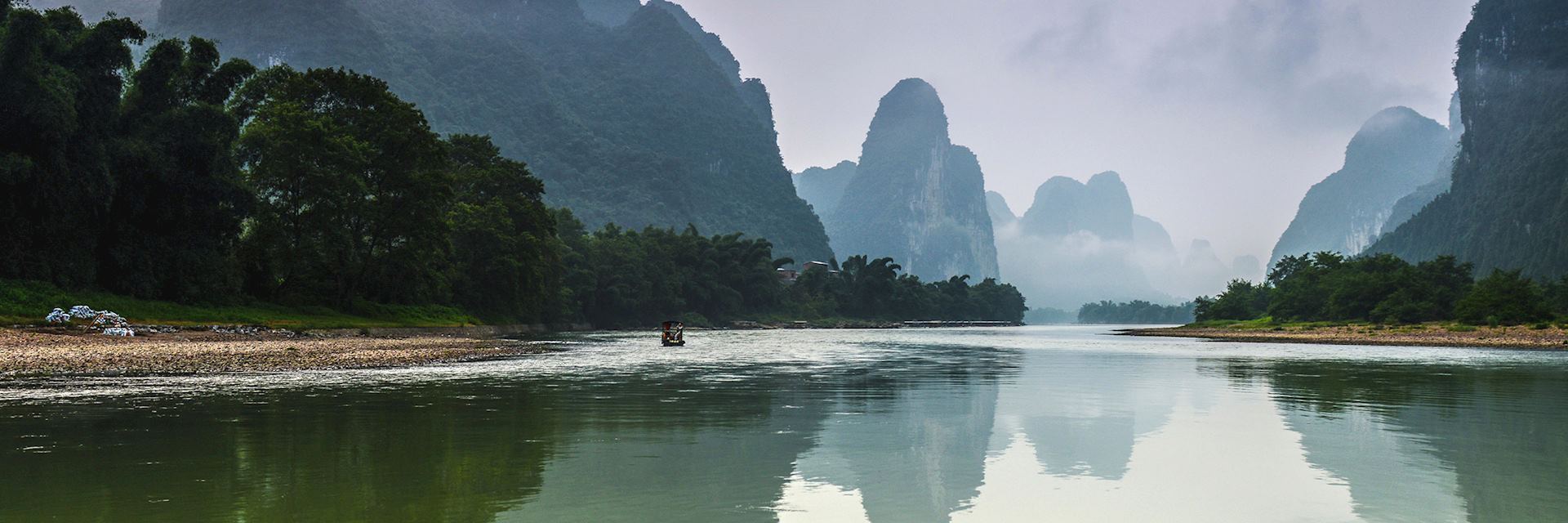 Cruising down the Yangtze