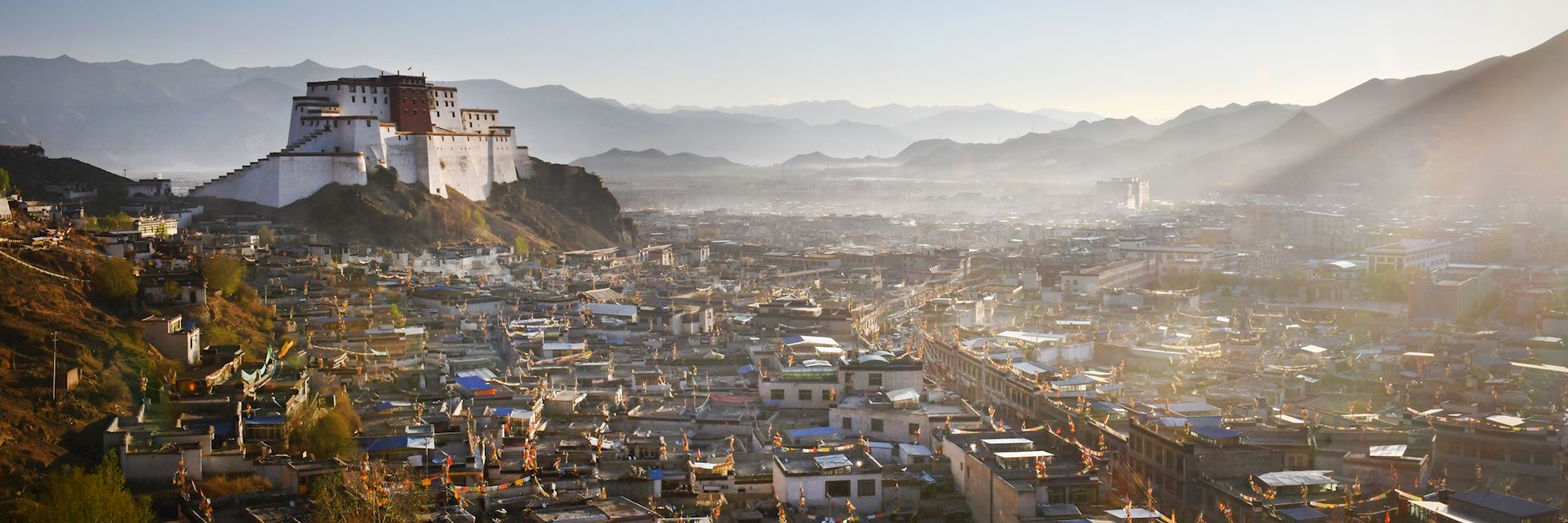 Shigatse skyline