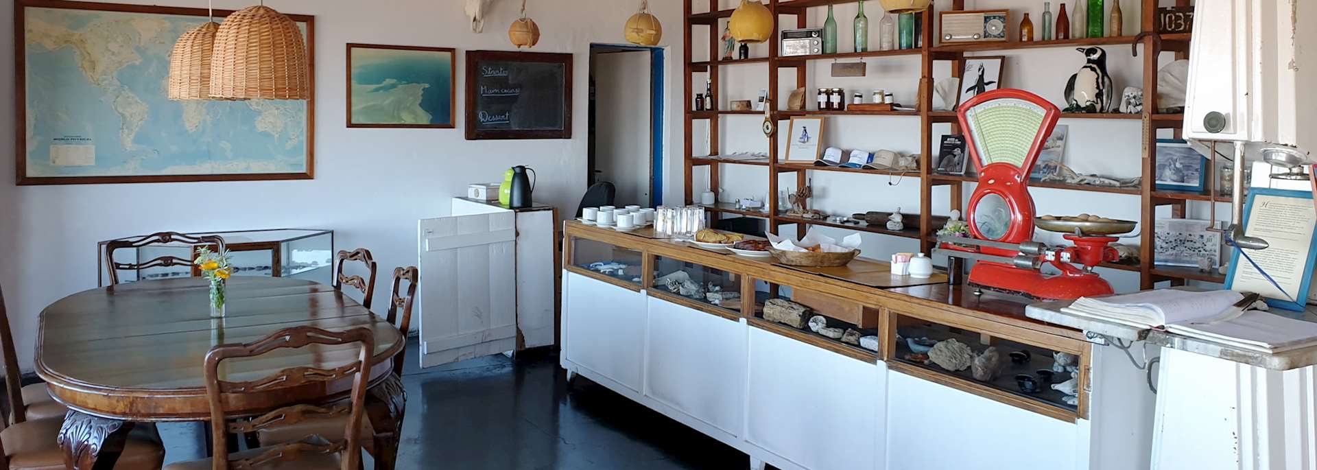 Bahia Bustamante restaurant
