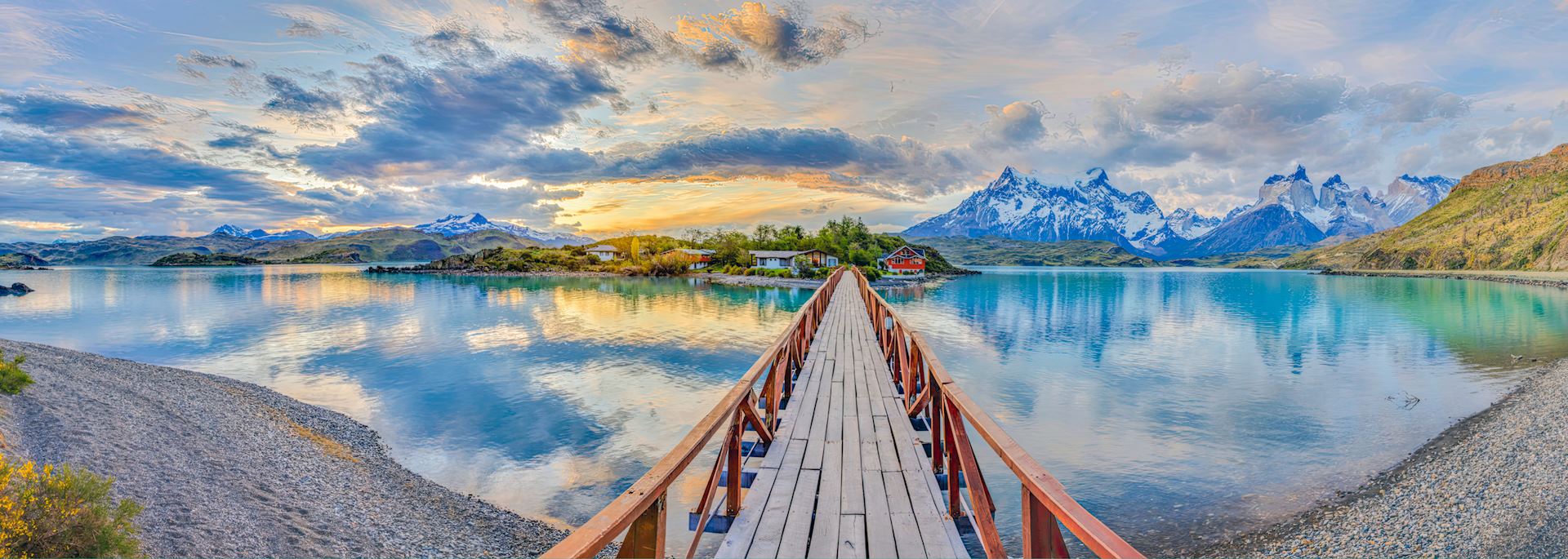 Lake Pehoé in Torres del Paine National Park