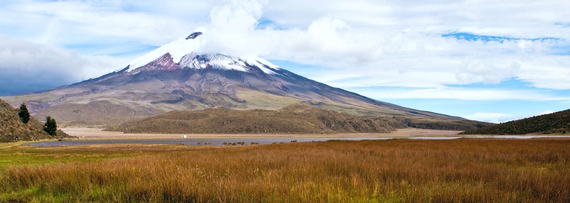Limpiopungo Lagoon at the foot of the volcano Cotopaxi