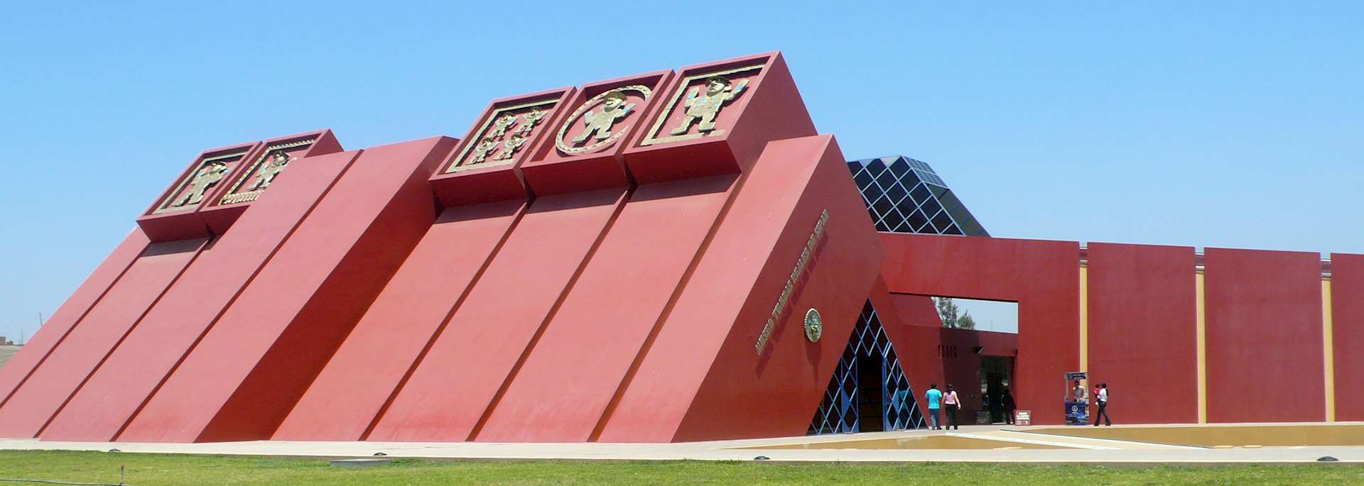 Royal Tombs of Sipan Museum