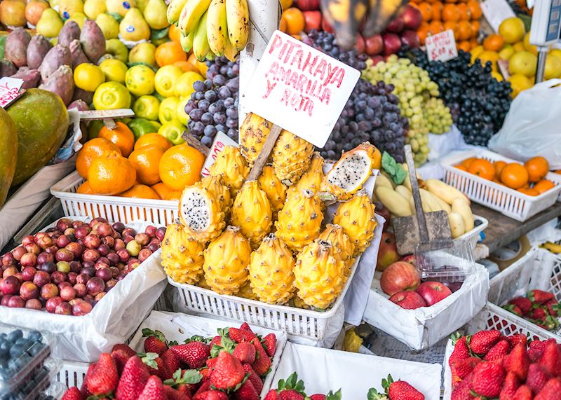 Market stall selling fruit, Lima