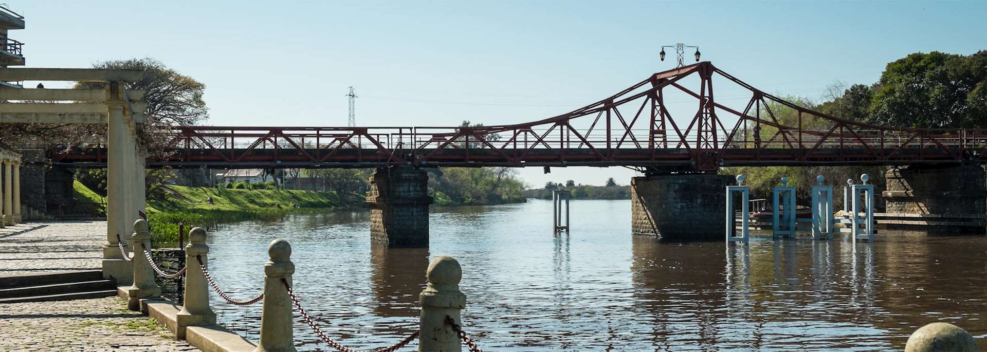 Swing bridge in Carmelo