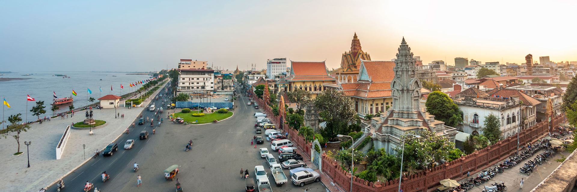 Riverfront at sunset, Phnom Penh