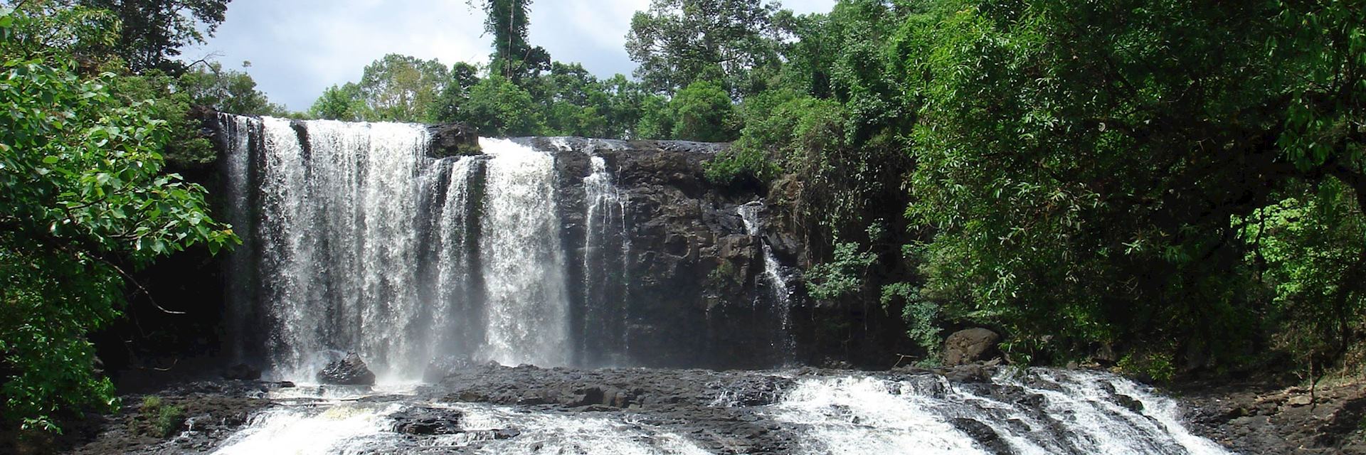 Bou Sraa Waterfalls, Sen Monorom