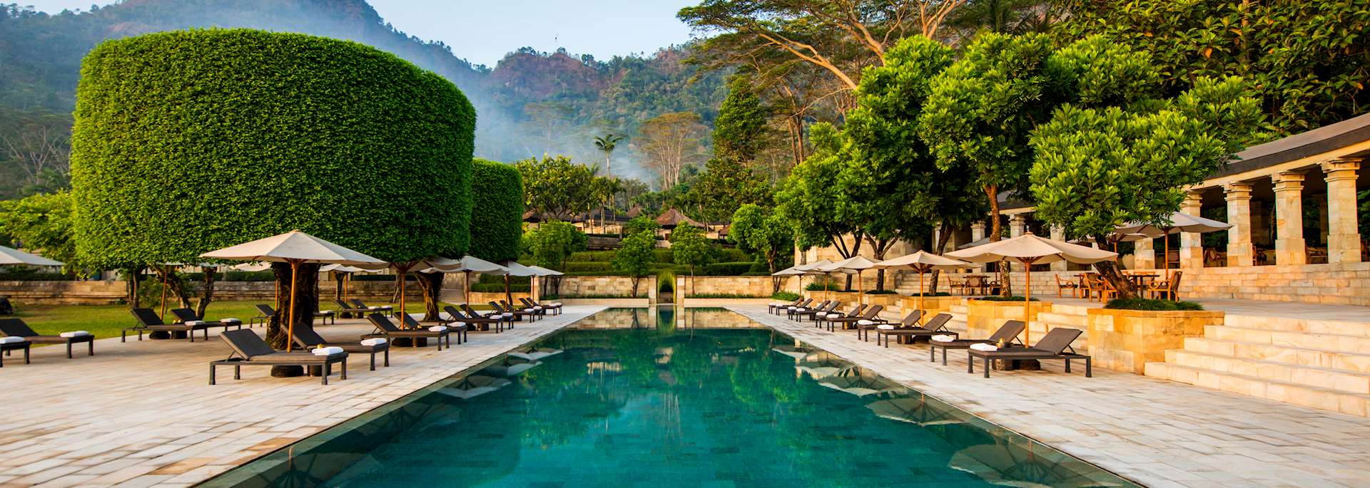 Swimming pool, Amanjiwo