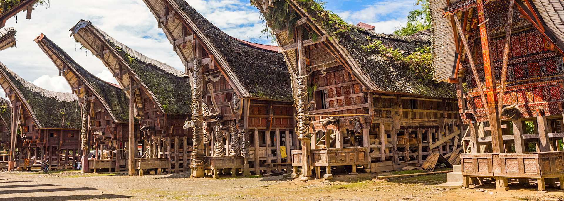 Tongkonan houses, Tana Toraja