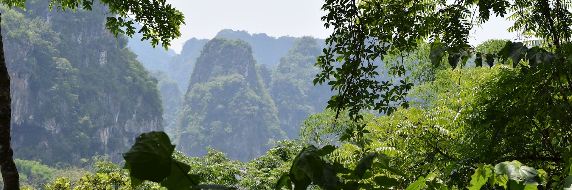 Scenery around Vieng Xai