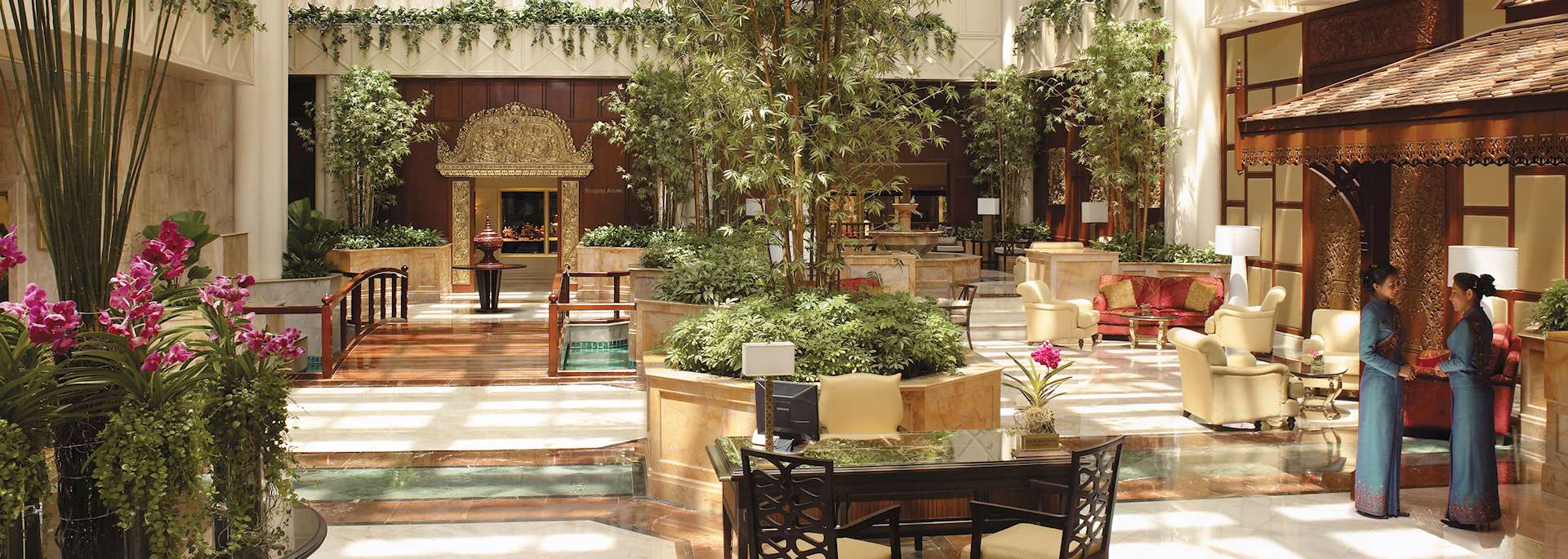 Shangri-La Hotel