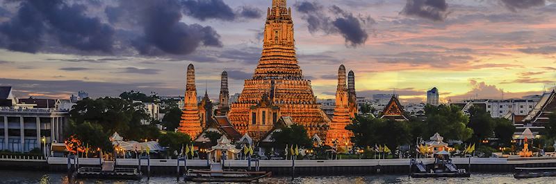 Wat Arun, with its central prang (Khmer-style tower)