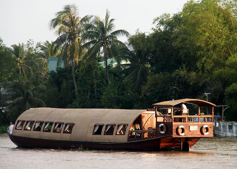 Sampan cruise