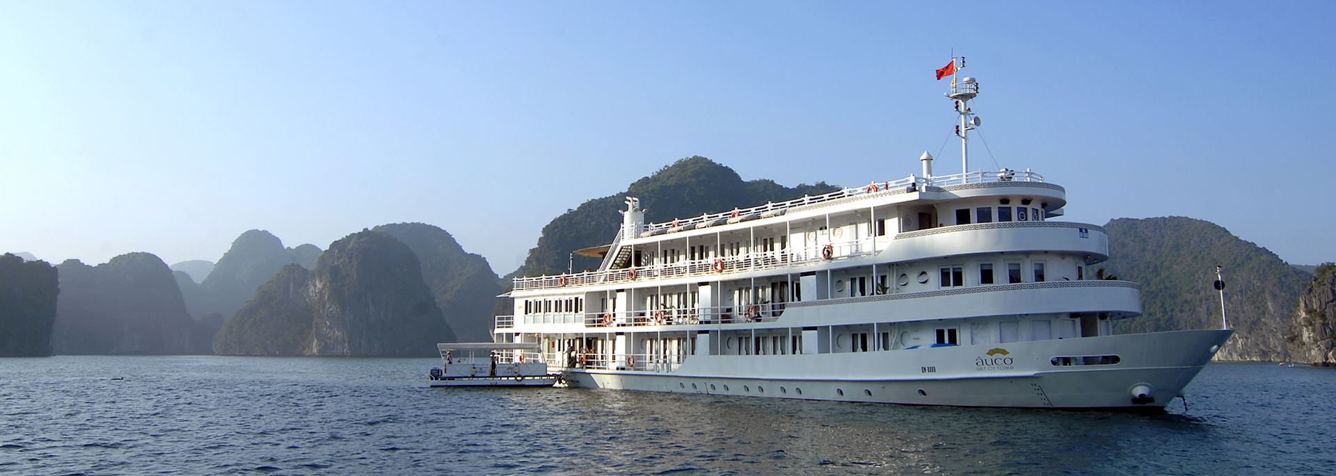 Au Co, Halong Bay