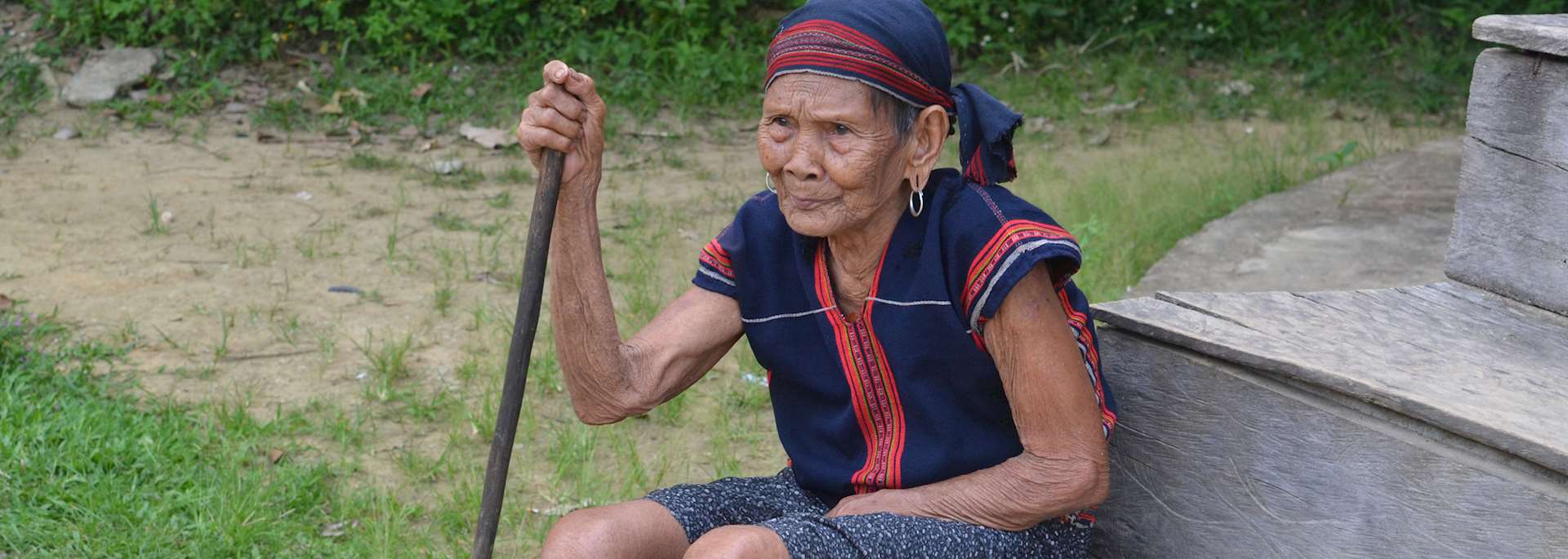 Local woman, Bho Hoong