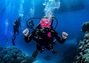 Jessica scuba diving