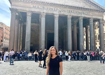 Claire at the the Pantheon in Rome, Italy