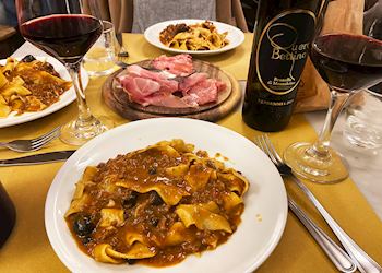 Pappardelle al cinghiale, Florence