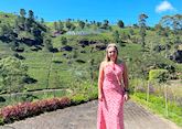 Lydia in the tea region, Sri Lanka