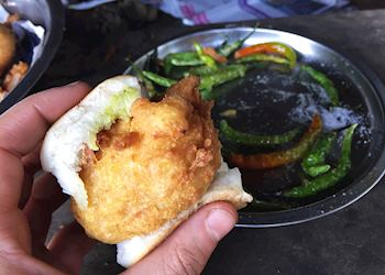 Vada pav (wada pao)