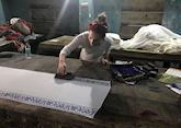 Tara trying block printing in Bagru, Rajasthan