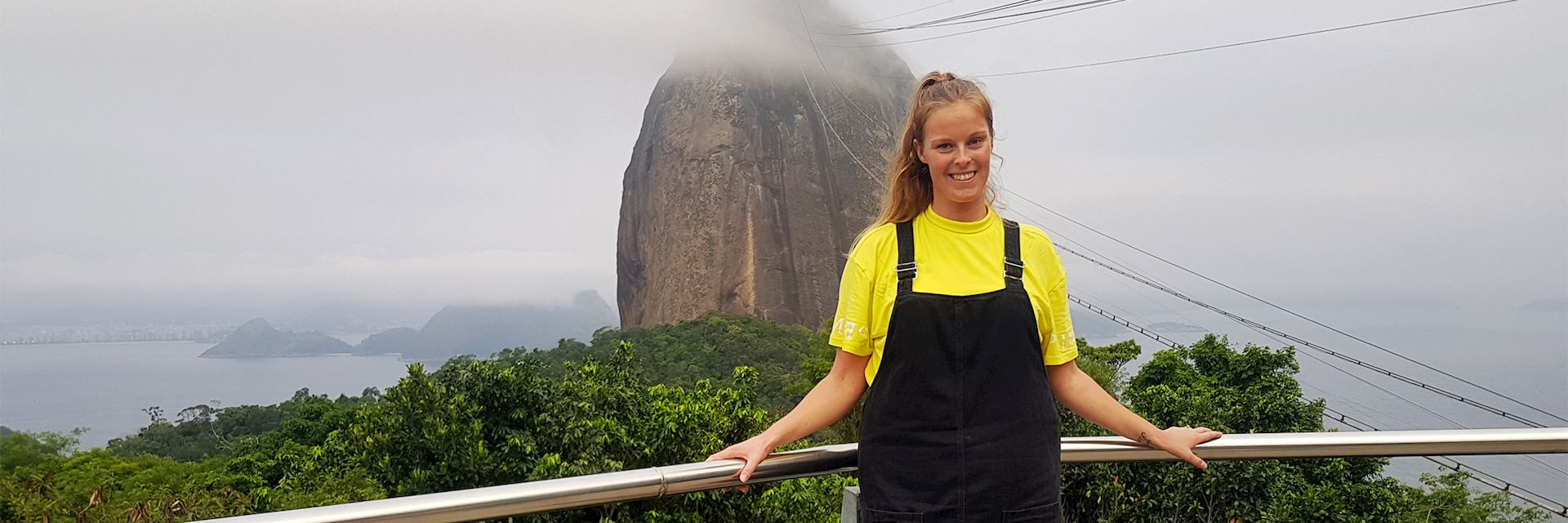 Adele in front of Sugar Loaf Mountain, Brazil