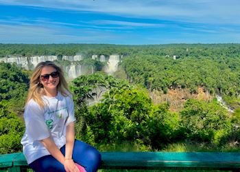 Yasmin at Iguazú Falls, Brazil