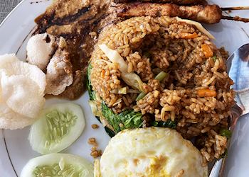 Nasi goreng, Indonesia