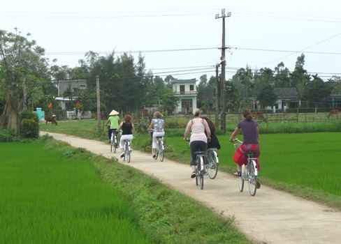 Cycle ride through Hoi An, Vietnam Cycle ride through Hoi An, Vietnam